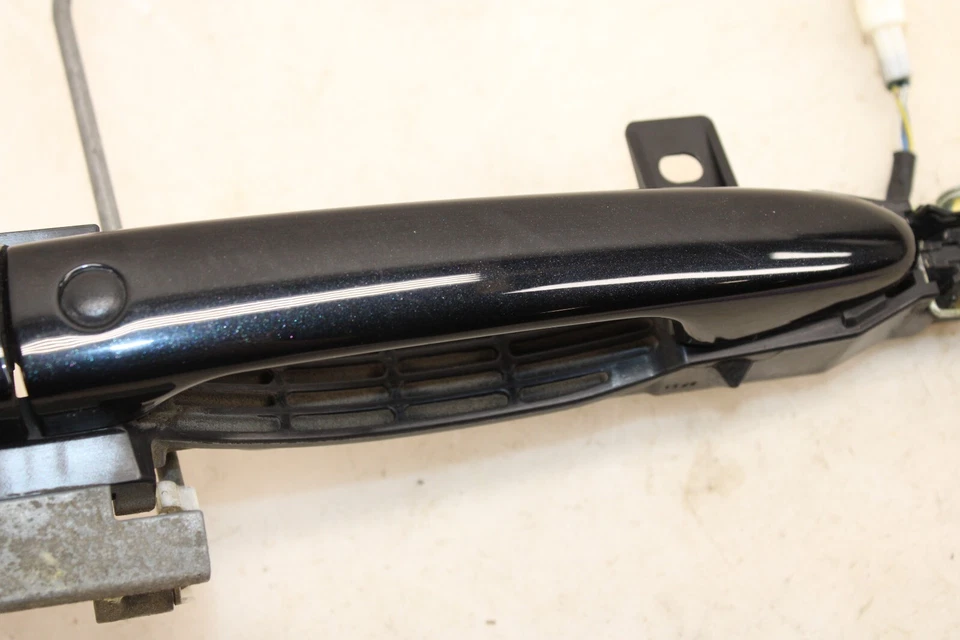 Manija de puerta exterior izquierda Mazda MX-5 Miata 2016-2017 OEM ID134 Foto 4 de 4