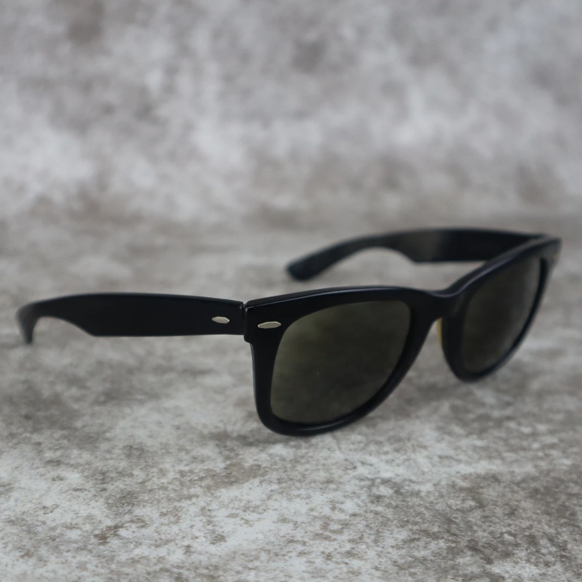 25+ Ray-Ban Wayfarer B L Vintage Sunglasses for sale | Updated Oct