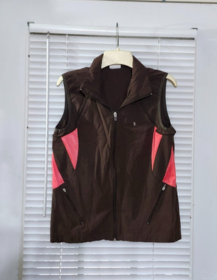 Danskin Now womans zip vest  size small 4/6
