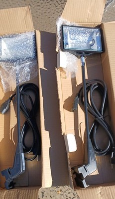 Displays2go display lights Model: SL-2019B-150W, set of 2 New In Box 