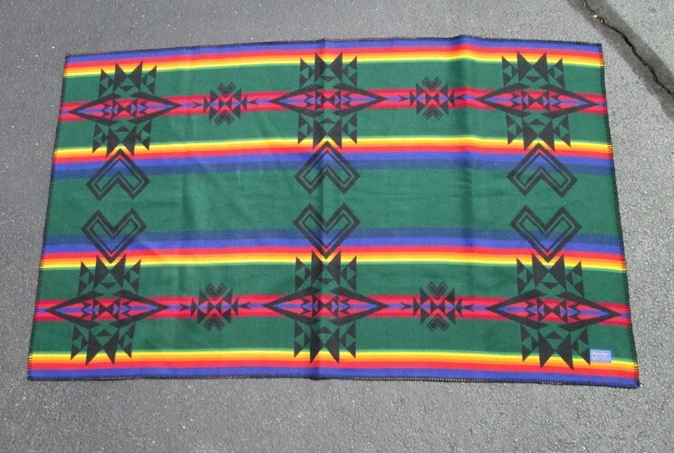 Vintage Beaver State Pendleton Woolen Mills Native American Design