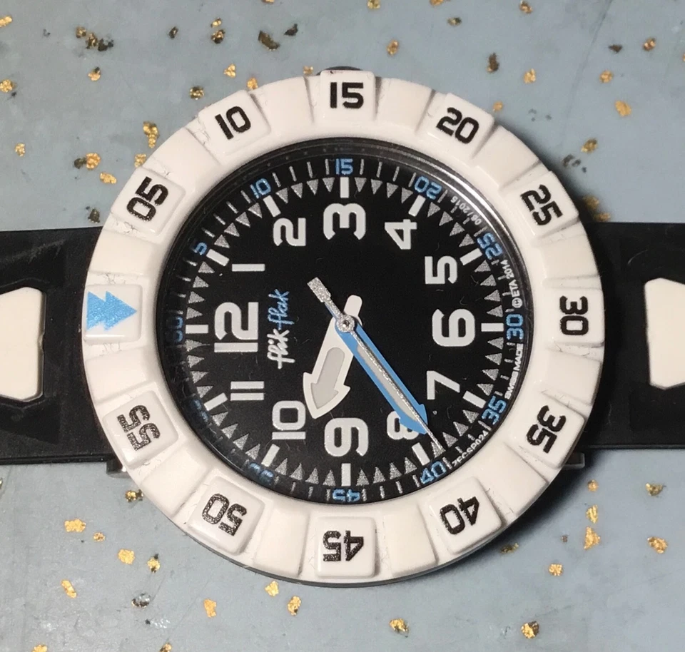 2015 FLIK FLAK ZFCSO024-BLACK & WHITE FAUX SCUBA CHILDS WATCH WRIST UP TO 6" - Image 3 of 4