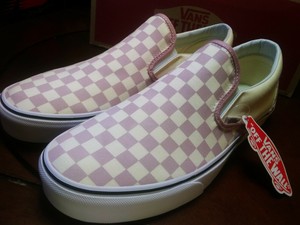 zephyr pink checkerboard vans