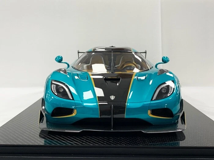 1/8 Fronti Art Koenigsegg Agera RSR 7122 In Blu Oceano Su Base In Fibra F134-86 - Immagine 2 di 4