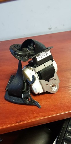 BMW 3 E90 320d Sicherheitsgurt vorne links 9117219 2.0 Diesel 130kw 2008 1059...