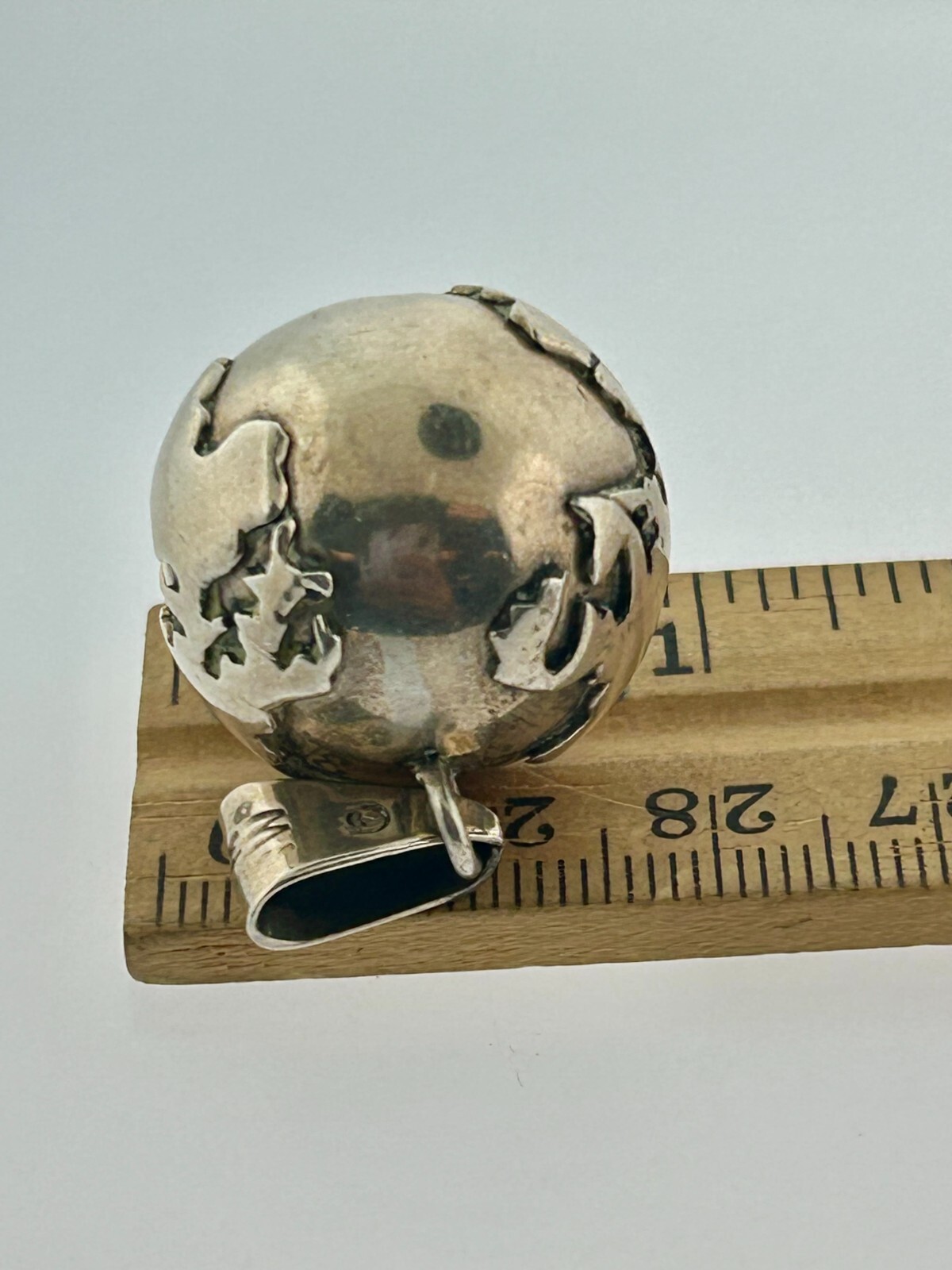 .925 silver globe pendant - image 4