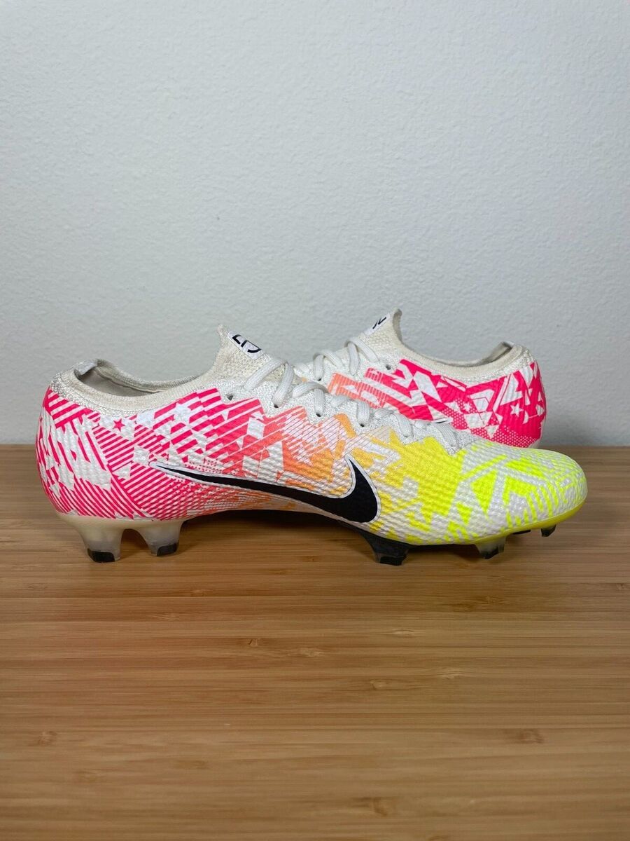 Nike Mercurial Vapor 13 Elite FG Soccer Cleats NJR Jogo Nike Mercurial Vapor 13 Elite FG Soccer Cleats NJR Jogo