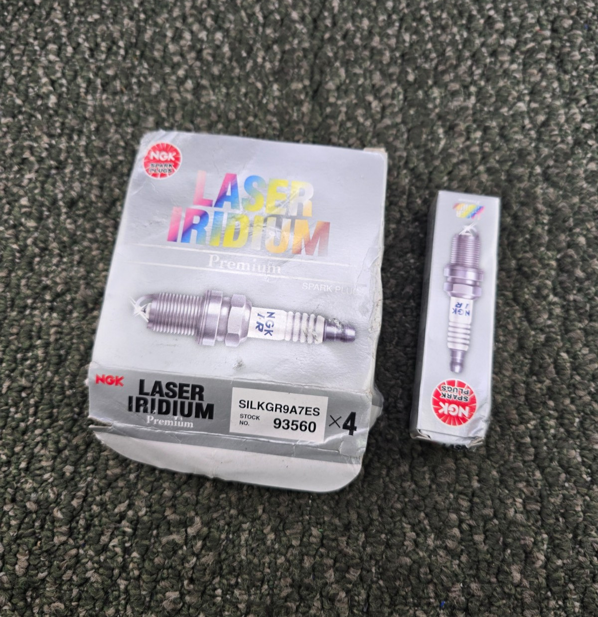 QTY 4 NGK SILKGR9A7ES 93560: Iridium Platinum Spark Plug For Porsche Panamera