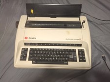 Olympia Electronic Compact 2 Daisywheel Typewriter With Parallel to USB thumbnail