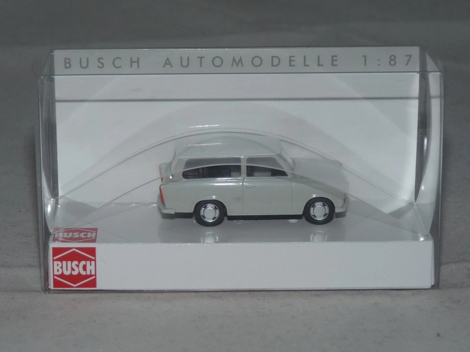 Busch 53206 Trabant P601 Universal Kombi grau/weiß 1:87 NEU + OVP - Bild 1 von 1