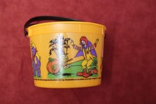 2001 McDonalds Halloween Happy Meal Bucket Pail with Bat Handles