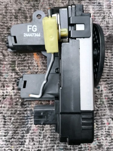 Opel Vectra C Schloss Türschloss Stellmotor ZV hinten rechts 24447346 FG