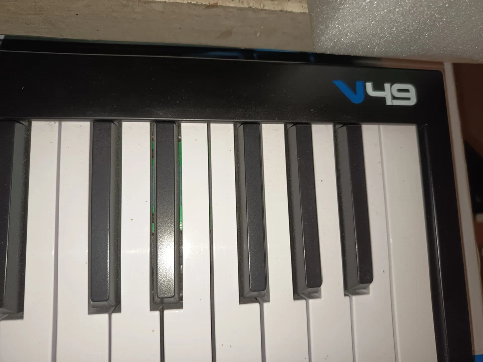 Alesis V49 MIDI-Keyboard-Controller - Bild 4 von 4