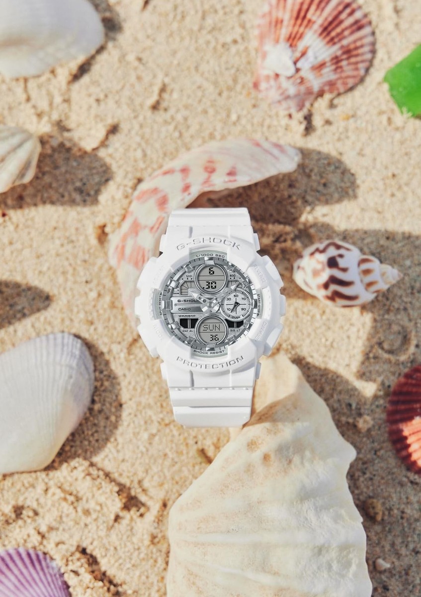 CASIO G-SHOCK GMA-S140VA-7AJF 本体 Unused CASIO G-SHOCK GMA-S140VA-7AJF Silver Women's Watch in Box