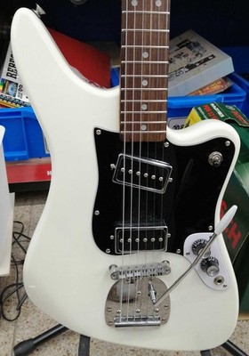 [Aria Pro II] RETRO-1532J Vintage White E-Gitarre Gebraucht Versand aus Japan
