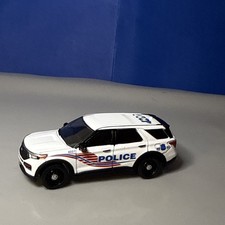 Greenlight 1:64 Custom Ford Explorer Washington DC Metro Police #4227