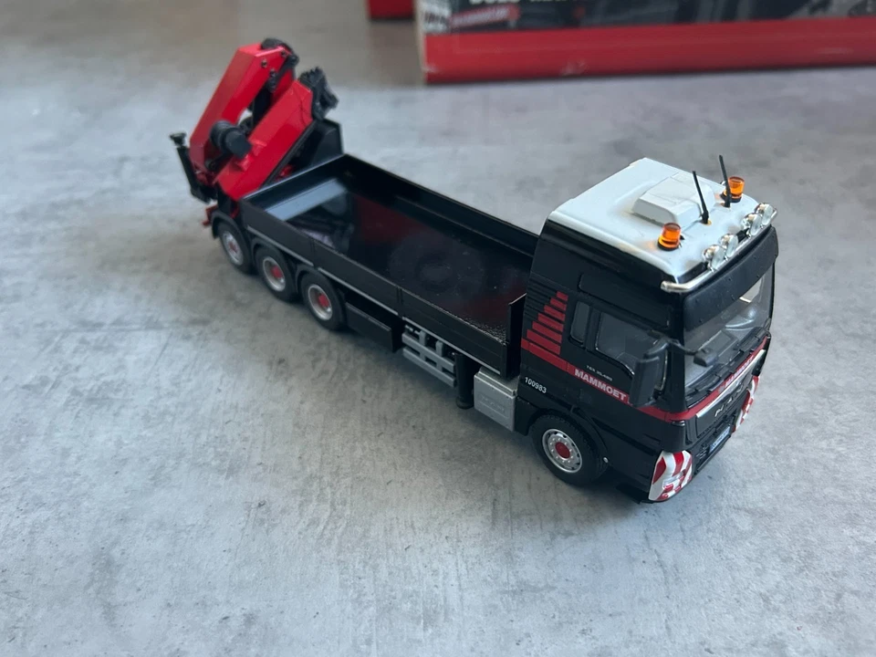 Conrad 1:50 Mammoet MAN TGX + gru di carico - Immagine 2 di 3