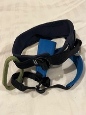 Kid's Climbing Harness -Black Diamond Momentum - excellent condition - age 5-10