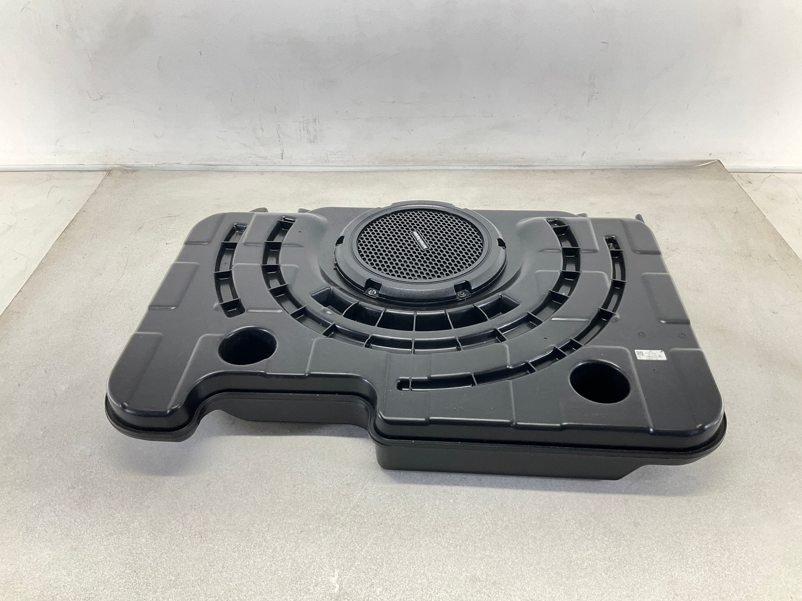 17-20 MASERATI Levante Rear Subwoofer Speaker