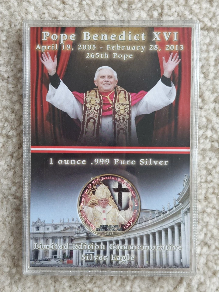 2013 Pope Benedict XVI Limited Edition Commemorative American Silver Eagle 1 oz - Image 3 of 4