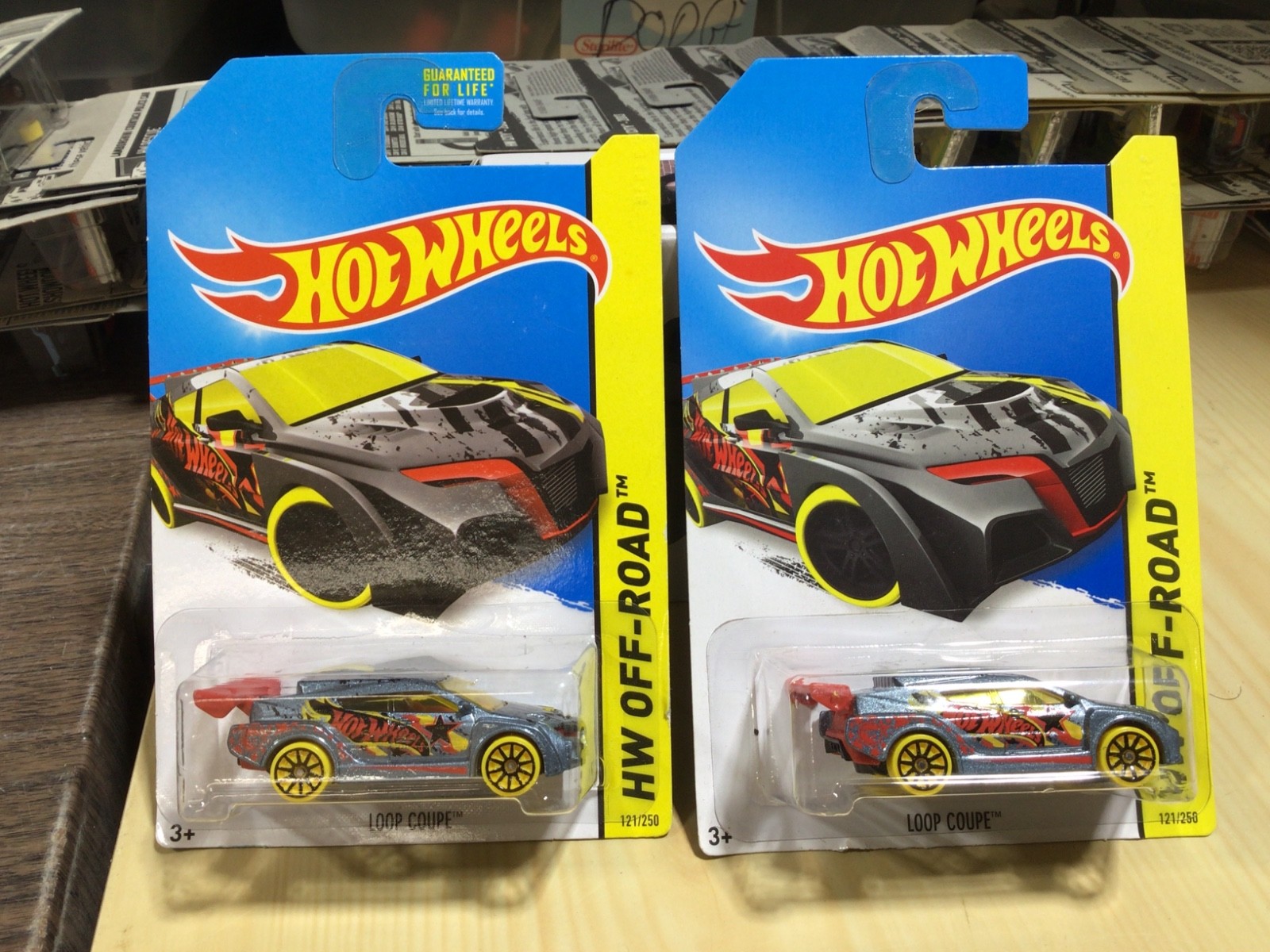 HOT WHEELS TREASURE HUNT 2014 LOOP COUPE READ