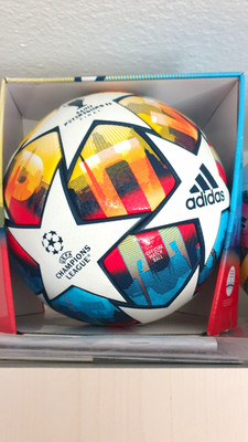 adidas UEFA Champions League Fußball offizieller Spielball mehrfarbig