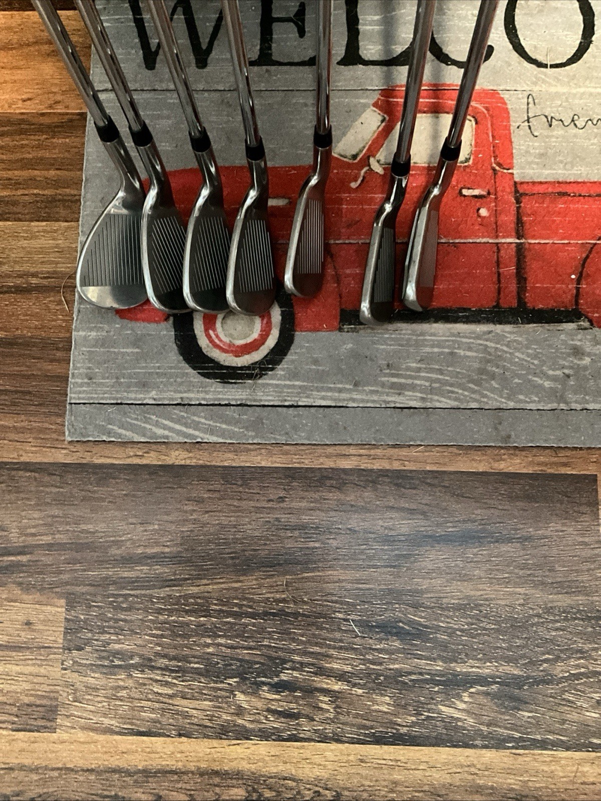 Picture 2 of 4