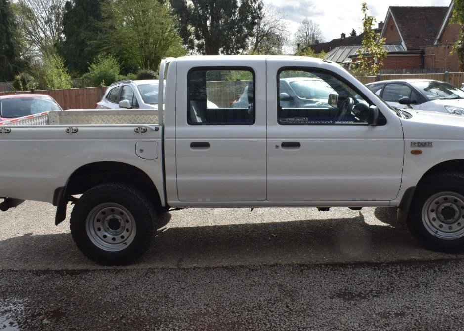 Ford Ranger 42,000 low mileage4x4 2.9D Pick-up Truck 2003 Very Rare Low Mileage - Image 2 of 4