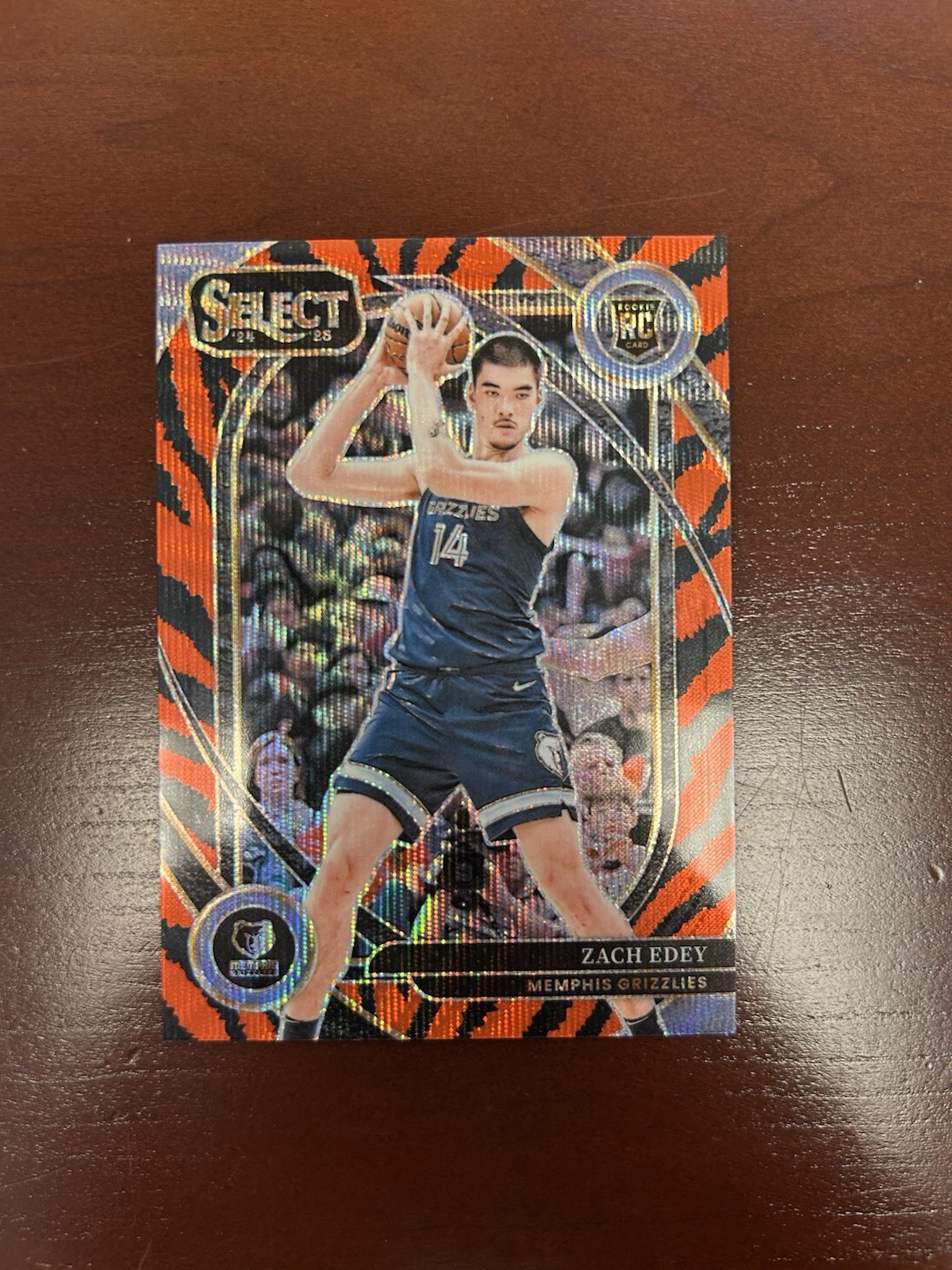 Zach Edey 2024-25 PANINI SELECT TIGER PRIZM RC COURTSIDE