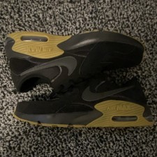 Nike Air Max Men s Athletic Sneaker Low Top L...