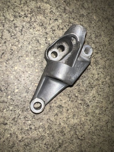 BMW 5 E60 E61 2007 Halterung Lichtmaschine 7793090 Diesel 170kW LIA25642