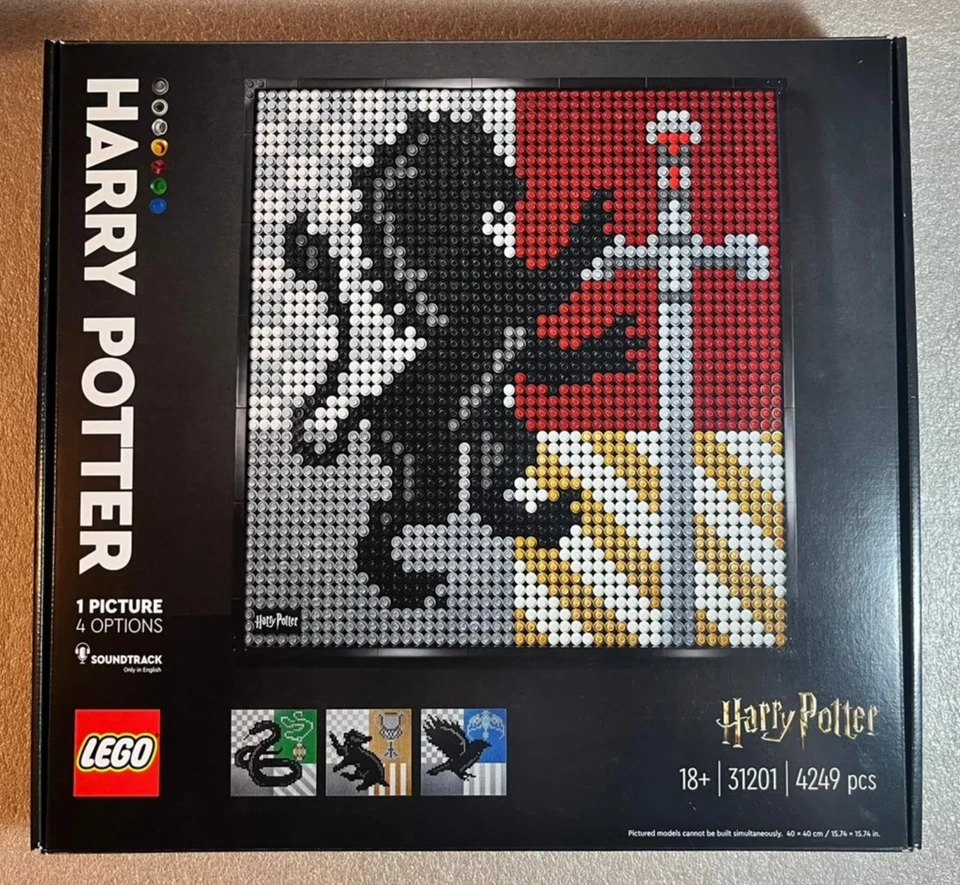 LEGO Art 31201 Harry Potter Hogwarts Crests, foto 1 di 5