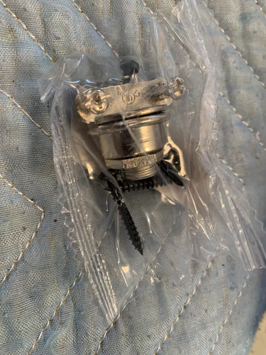 Maxim 89992BZ CounterMax MX-L-120-3K 6" Bronze Under Cabinet Light 27/30/40K - Picture 9 of 10