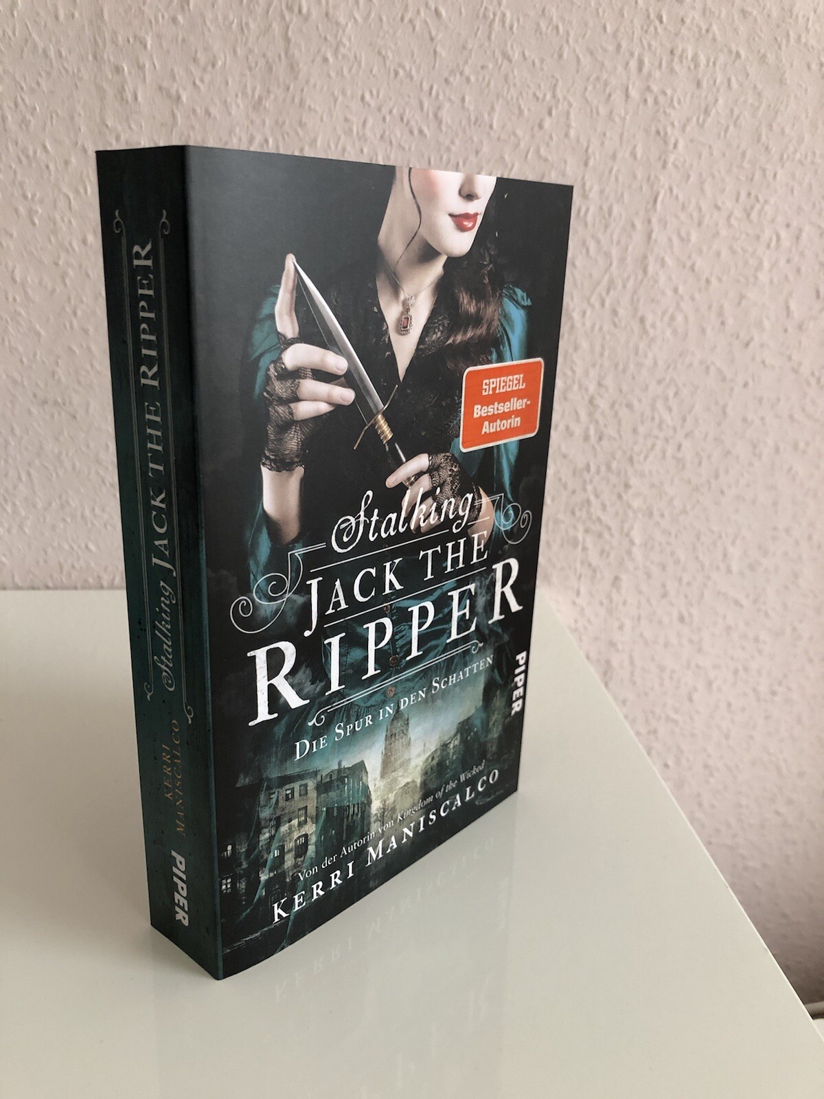 Thumbnail - Stalking Jack The Ripper - Die Spur In Den Schatten (chestoffandoms