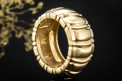 Piaget Bandring Breiter gewellter Designer Goldring in 750er Gelbgold Schmuck