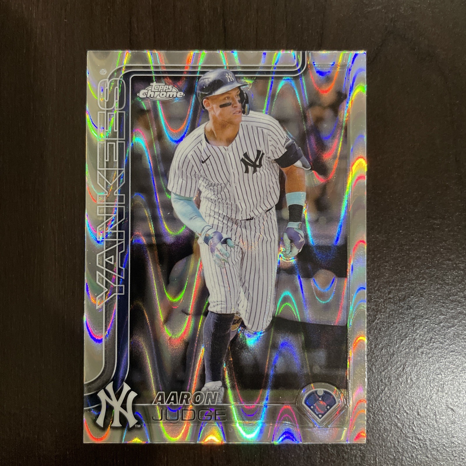 2025 Topps Chrome - Aaron Judge #99 RayWave Refractor