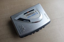 Vintage Sony Walkman FM/AM Radio Cassette Player WM-FX197 -No.2