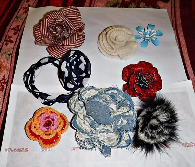 8 EXQUISITE VINTAGE GROSSHANDEL BLUMEN BROSCHEN 20. JAHRHUNDERT GEMISCHTE FARBEN ETC.