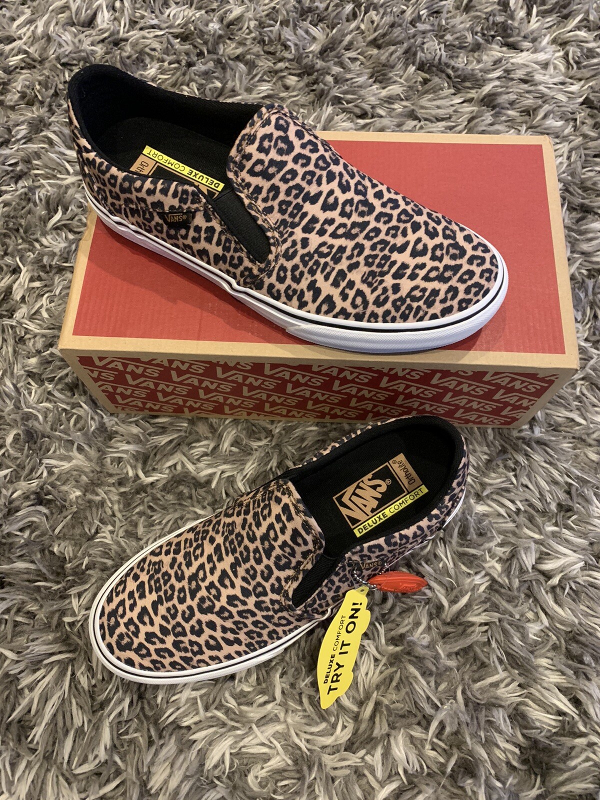 women's ward deluxe ultra cush sneaker