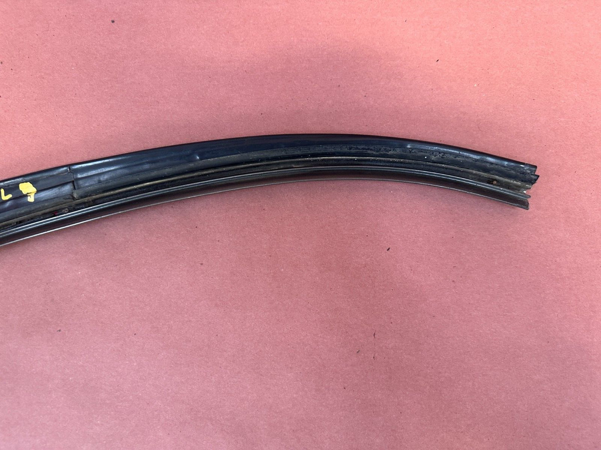 BMW E24 635CSI M6 Coupe Rear Left Side Door Window Trims Moulding 