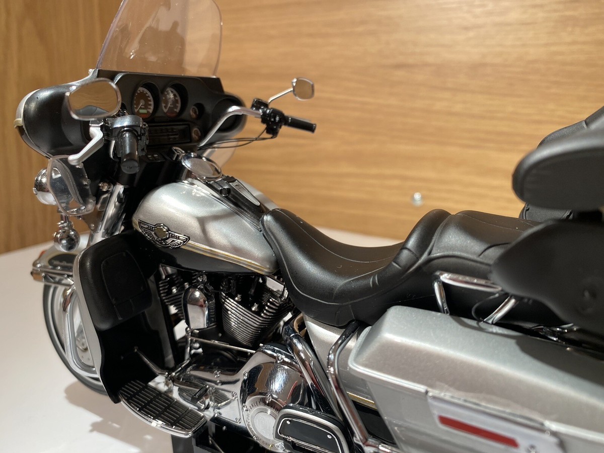 FRANKLIN MINT 1:10 HARLEY DAVIDSON 2003 ELECTRA GLIDE 100TH FRANKLIN MINT 1:10 HARLEY DAVIDSON 2003 ELECTRA GLIDE 100TH