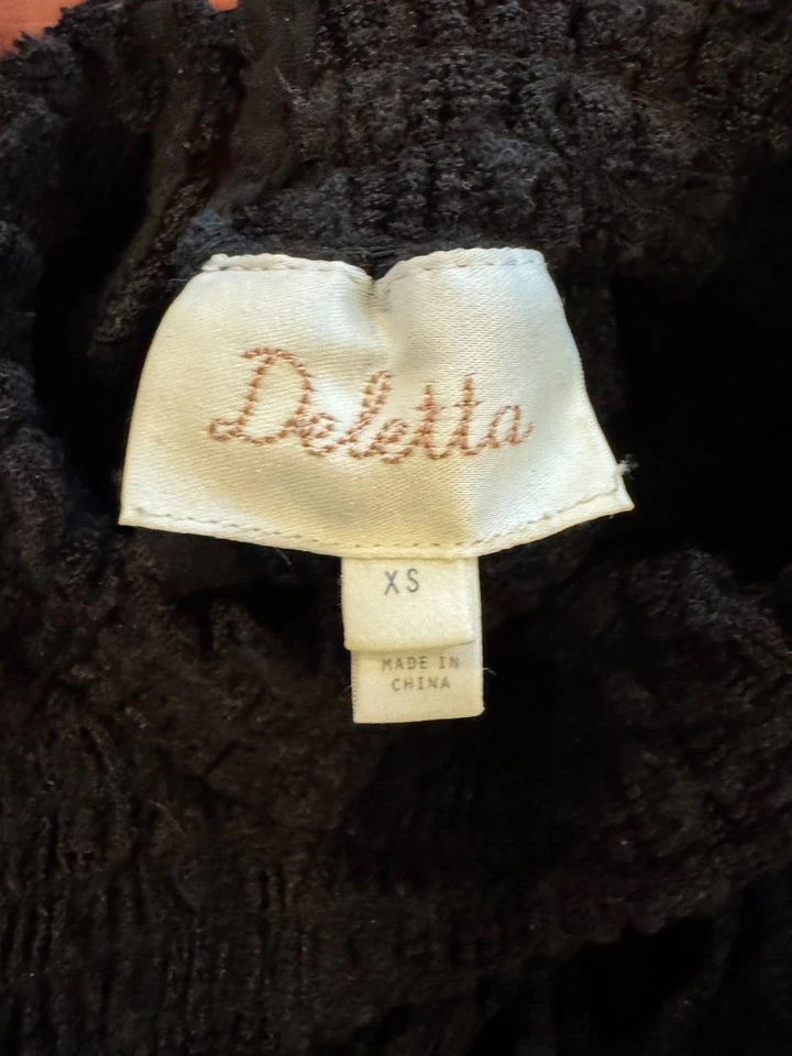 Anthropologie Deletta 黑色蕾丝高领上衣,带缩褶细节 - XS(聚乙烯) — 第 4/4 张图片