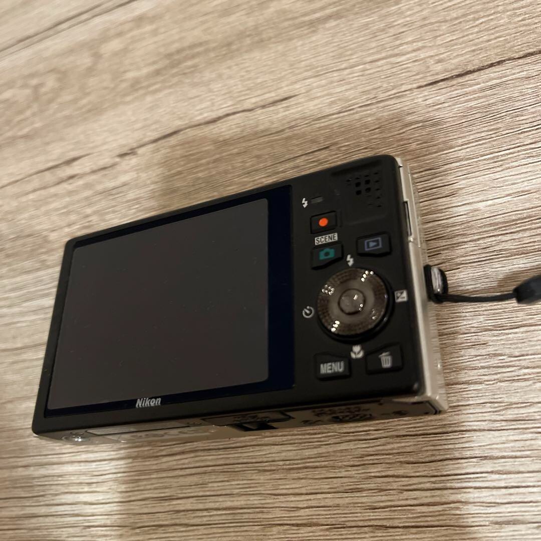 美品⭕️実写美【動作確認済】Nikon COOLPIX S8000 ゴールド 81nYRlMlU-L._UF894,1000_QL80_.jpg
