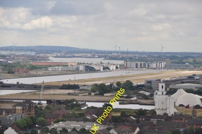 Foto A2 London: Royal Borough of Greenwich - London City Airport Woolw c2014