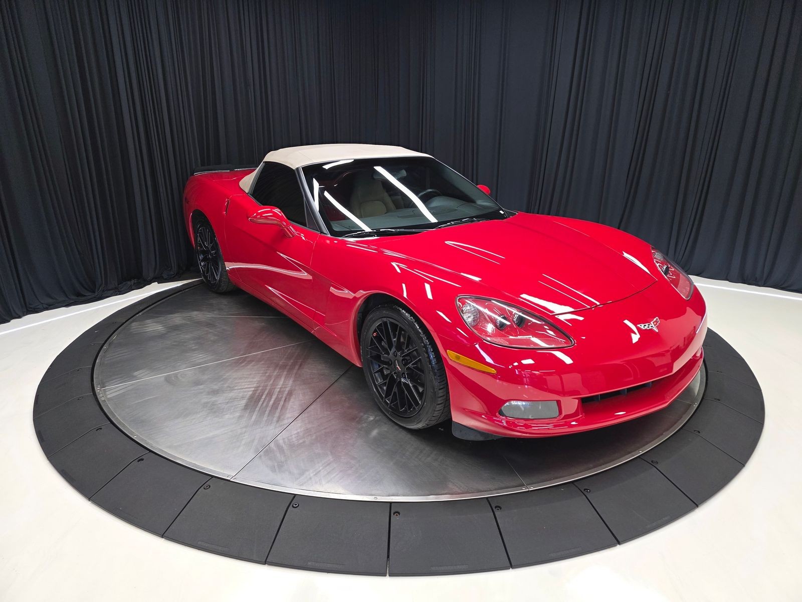 2006 Victory Red Chevrolet Corvette   | C6 Corvette Photo 4