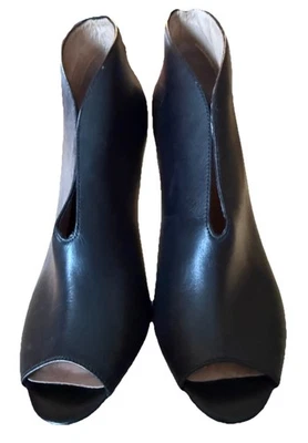 Halogen Katrina Black Leather Ankle Booties Women's Size 8M - Image 1 of 4