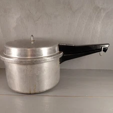 Vintage Mirro-Matic 4 qt Deluxe Pressure Cooker M-0294 Missing Jiggler