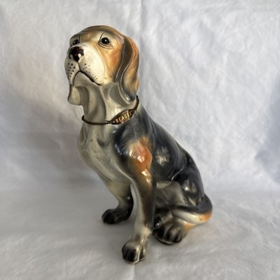 Vintage Enesco Ceramic Sitting Beagle Figurine with necklace collar