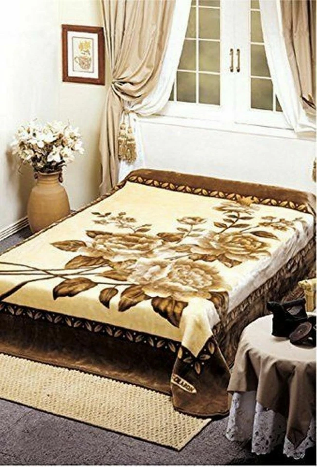 Solaron Blanket throw Thick Ultra Fine Polyester Mink Plush Roses Heavy Weight - Image 2 of 4