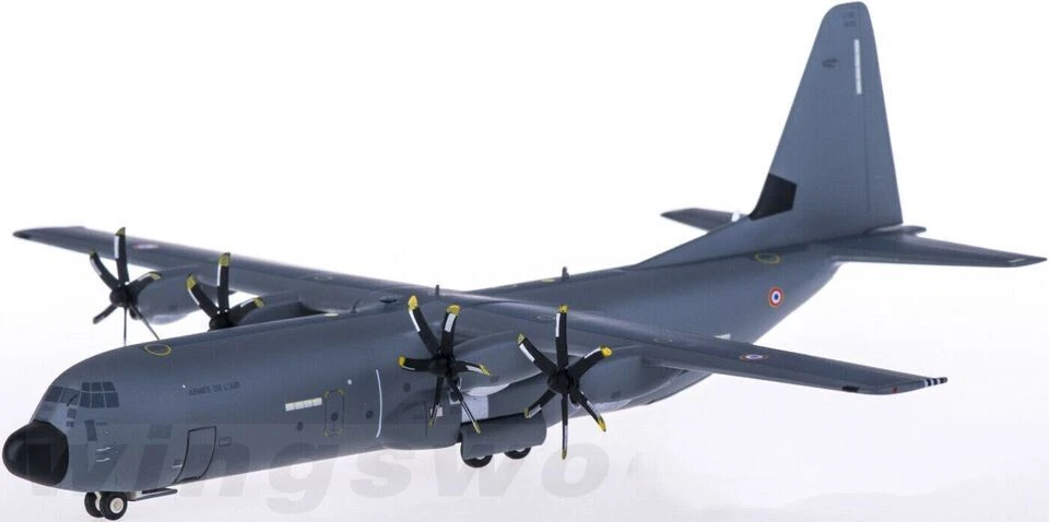 1:200 Herpa ARMEE DE L' AIR Lockheed Martin C-130J-30 Aircraft Diecast Model — 第 2/4 张图片